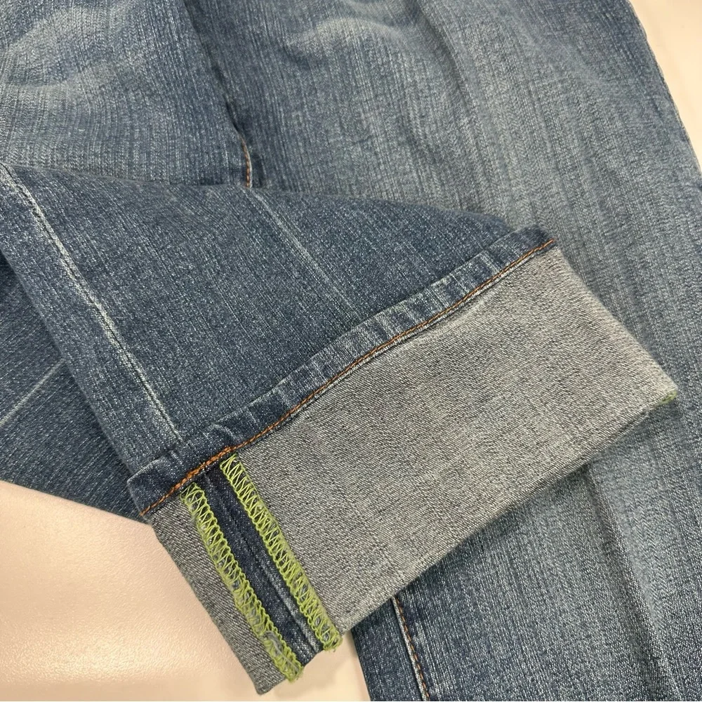 MAX STUDIO Capris Jeans Size 4 Cuffed 4 Pockets cropped New